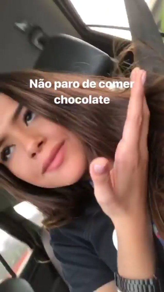 Dailymaisa's tweet photo. Eis que você sai da Páscoa mas a Páscoa não sai de você @maisasilva https://t.co/9vh6kPH5VO