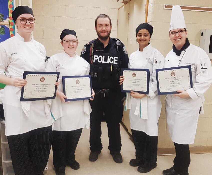HumberHRT's tweet photo. We’re here at Archbishop Romero High School as part of the Stone Soup Program worming with high school students to cook tasty and health meals 👌 thanks to @cityoftoronto and @TorontoPolice for helping make this program possible! https://t.co/bqD8XAHtpg
