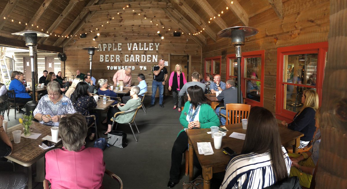 TMT_Knoxville's tweet photo. This afternoon our team stopped by the @blountchamberNetwork Luncheon to grab some delicious food and #network with a few #localbusiness owners at the @AppleValleyCafe. https://t.co/gV5yzD8VeN