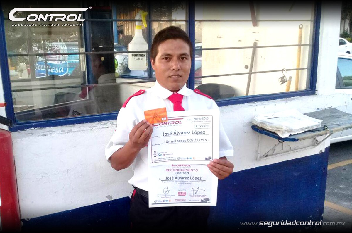 segcontrol's tweet image. Reconocimos a Nuestro Héroe Control en Gamesa Puebla: José Álvarez ¡Muchas Felicidades!#YoSoyControl #ControlPuebla #HéroesControl