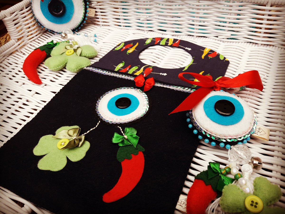 DaniVanessaAtel's tweet photo. Encomenda cjto de carro tema Patuá concluída✂️📍
🌶🍀👁🌶🍀👁🌶🍀👁🌶
#danivanessaatelier #amofeltro #ilovemyjob #artesanatoemfeltro #lovesew #socute #lembrancinhas #instagood #instalove #becool #goodvibes #patuá #trevodequatrofolhas #pimenta https://t.co/S7qOQa26AA