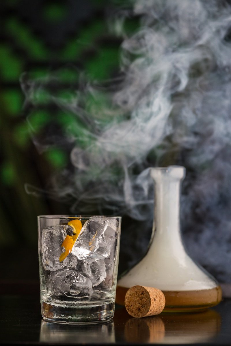 OsakaBsAs's tweet photo. Perfecto para este sábado. 
Encontrá en #OsakaBaires nuestro trago Bamboo 7: Havana 7 años, licor de coco, cedrón, maracuyá, tónica y orange bitter.

Reservas: https://t.co/76ApGBiV6a  
#Osaka #CocinaNikkei #Drinks #OsakaStyle https://t.co/21vq3Ti72u