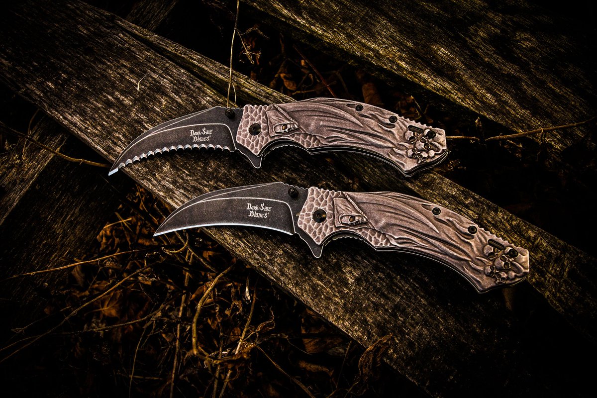 MasterCutlery's tweet photo. Dark Side Blades Grim Reaper Spring Assisted Pocket Folder
Item #
DS-A062SW
DS-A062SWS
#knife #halloween #blade #knifecollection #springassisted #serrated #pocketknife #grimreaper #ghost #scary #cursed #skull #hawkbill #serratedknife #stonewashed #wood @mastercutleryllc https://t.co/k2bzfHSI5J