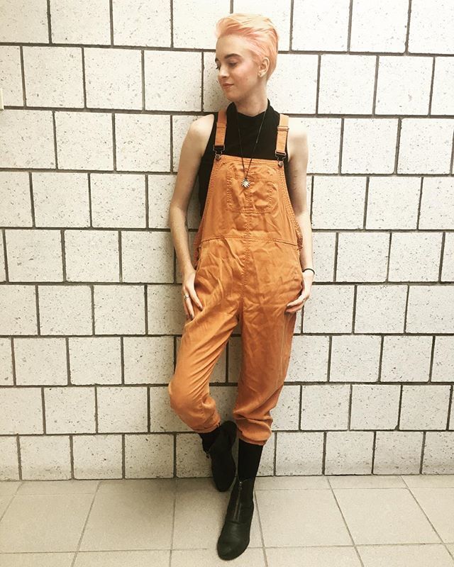 icdistinctmag's tweet photo. We are loving the pop of color that Jamie brings to her #ootd in honor of the first week of April!🌻 https://t.co/hvBEZEGNpZ https://t.co/UiJbxxvv1q