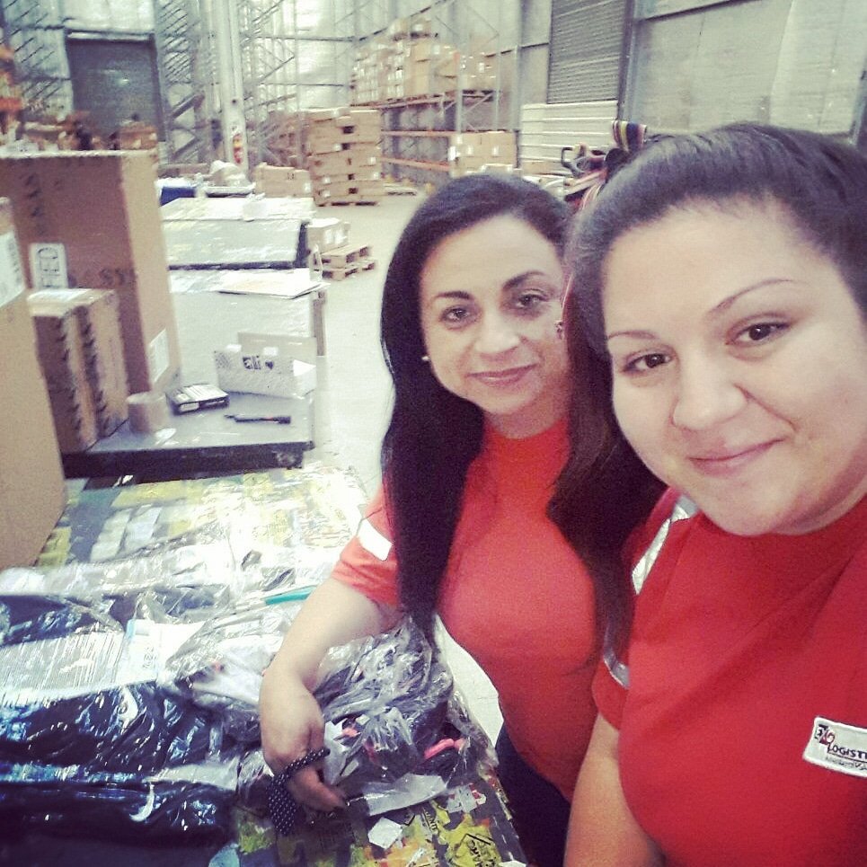 elidaromano's tweet photo. De hace un rato....trabajando con Ro ! https://t.co/AVZzPIXrir