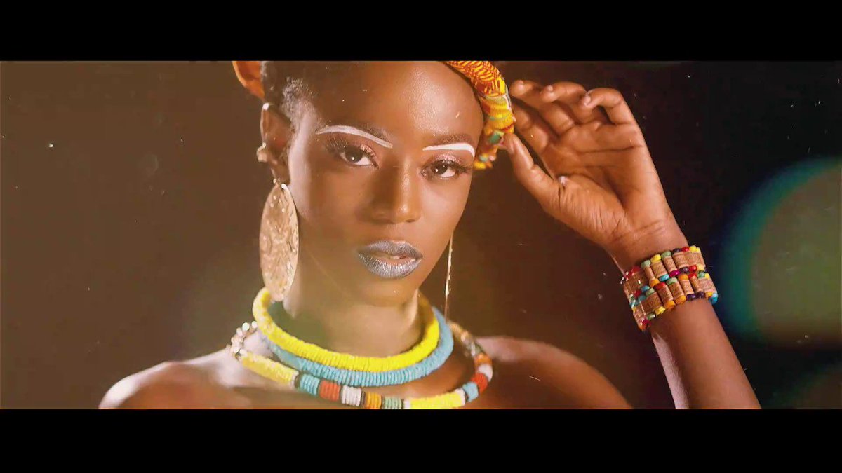 237daily's tweet photo. 237 Daily Presents: Charlotte Dipanda Ft. Yémi Alade - Sista (clip officiel) #Cameroun #Charlottedipanda #Douala #dubelam #jumelle #massa #mispa #Music #Musique #musiquedumonde #paulgambit #sista #sister #soeurs #unjourdansmavie #worldmusic #yaounde #Yemi https://t.co/ph1cohcIOE https://t.co/UZTd4vXiIj