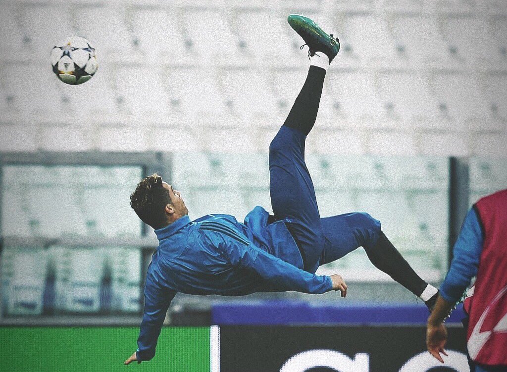 Footballtweet's tweet photo. Practice makes perfect. 💯

Cristiano Ronaldo in training yesterday.

🔥 https://t.co/HMyo1AE1hu