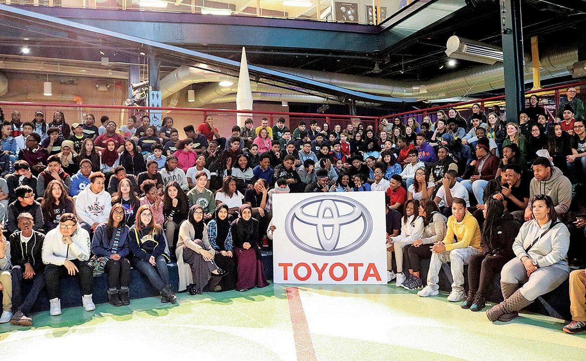 STEMconnector's tweet image. .@Toyota commits to providing free field trips to @mi_sci for @Detroitk12 8th graders! via @Automotive_News #STEM #SciCenters #MSTEP bit.ly/2q3H1HY