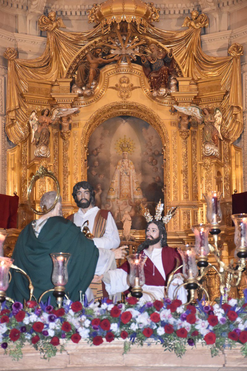 cofradlavatorio's tweet photo. Ya tenemos a disposición de todos las imágenes del Viernes Santo 2018, donde tras el riesgo de lluvias, finalmente tuvimos una procesión soleada. Recuerda los mejores momentos aquí: https://t.co/7VdC8HZijD https://t.co/VamVs6nBte