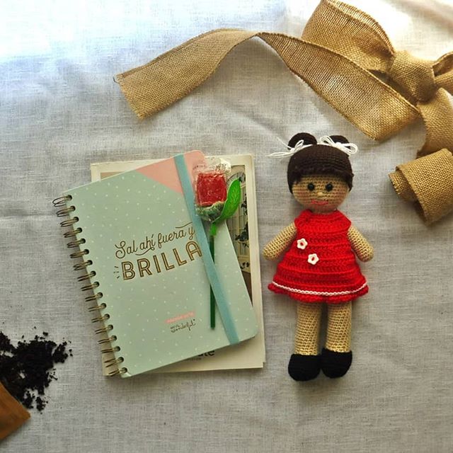 ideaycrea's tweet photo. Daniela ya está preparada para volver a la rutina. Si quieres más visita nuestra tienda: https://t.co/ktB9ewNfRY  😀😀😀 https://t.co/VnAfBhUUxG