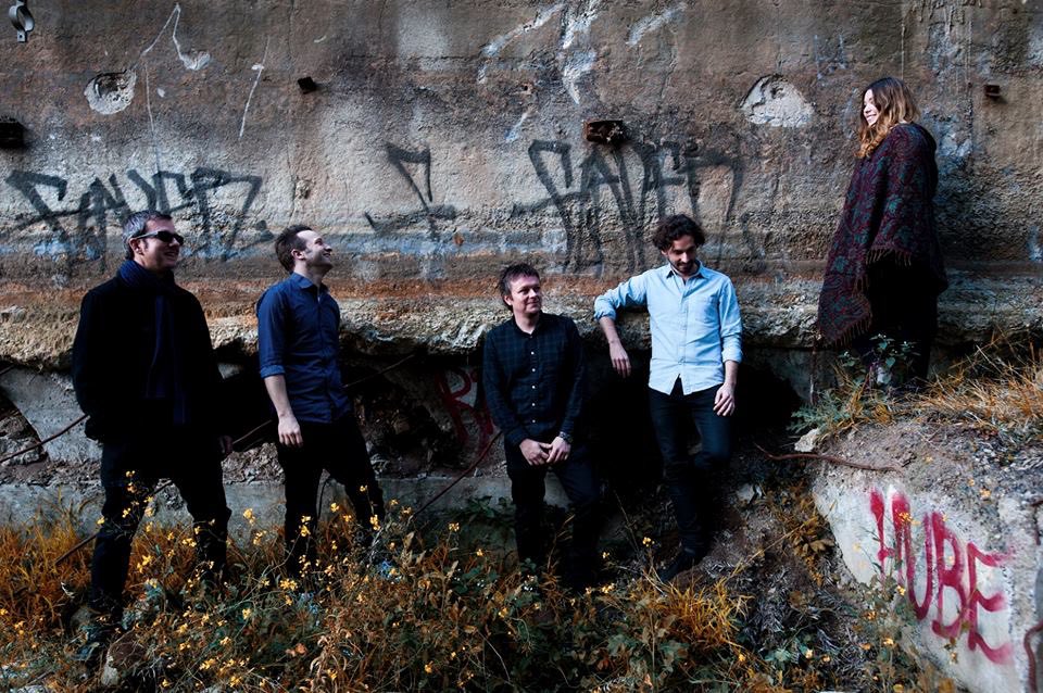 the AU review tweet media