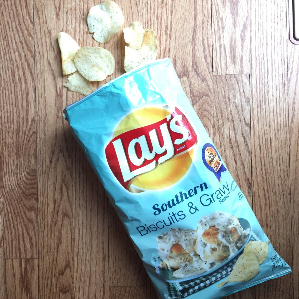 sbenny35's tweet photo. Lay’s Southern Biscuits and Gravy https://t.co/nYrDGB5Rhv https://t.co/jsR0AkWklt