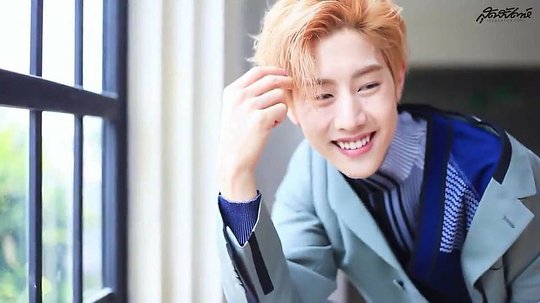 Atinyhoneyjar's tweet photo. One of the most beautiful smiles I've ever seen!!♡♡♡ @mtuan93
#mtuan #marktuan https://t.co/utZKUFrlhB