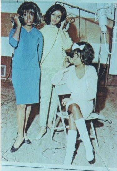 #TheSupremes in Hitsville USA's <a href="/motown/">Motown Records</a> Studio A, 1965 <a href="/DianaRoss/">Ms. Ross</a> <a href="/TraceeEllisRoss/">Tracee Ellis Ross</a> <a href="/TheRhondaRoss/">Rhonda Ross</a> <a href="/MWilsonSupreme/">Mary Wilson</a> @smokey_robinson