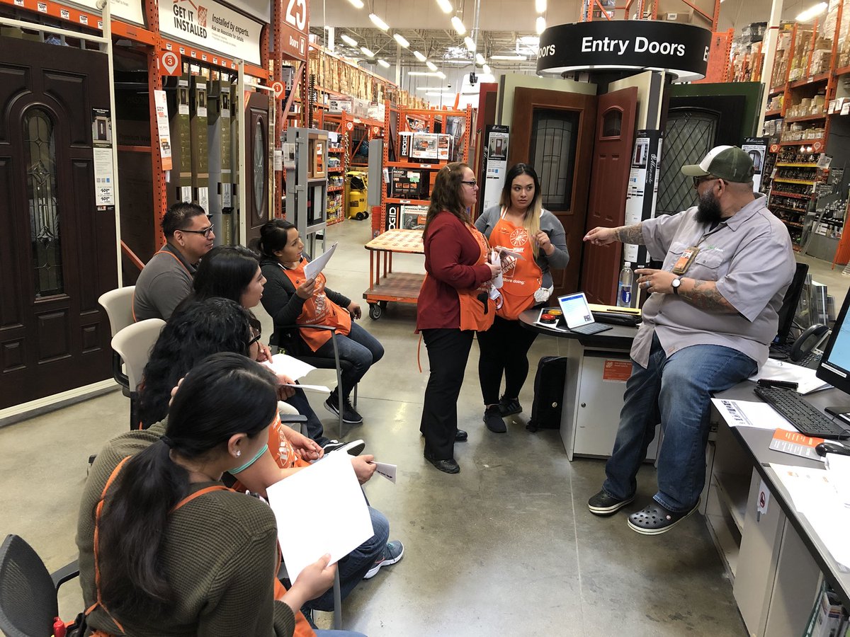 yesenia0654's tweet image. Great specialty Tuesday today! Thank you Lou #astrolawn#pk#teamspecialty#teamcommerce#teamdiaz!