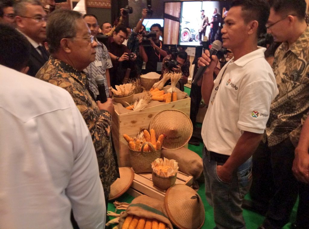foodsecurityid's tweet photo. Jakarta Food Security Summit (JFSS) Membantu Meningkatkan Ketahanan Pangan Nasional. https://t.co/dc8O9orAS4 #JFSS2018 https://t.co/tkxvNpDMXV
