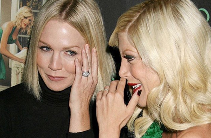 Tori Spelling wishes BFF Jennie Garth a happy birthday in spandex salute  