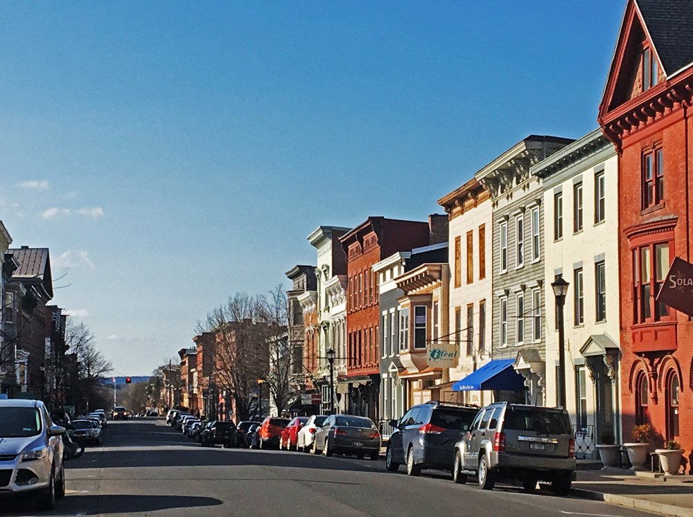 Tap into the resurgence of energy that April brings and catch all the best things happening in Hudson and nearby! jmscollective.com/blog/2018/4/2/… #hudsonny #hudsonvalley #thecatskills