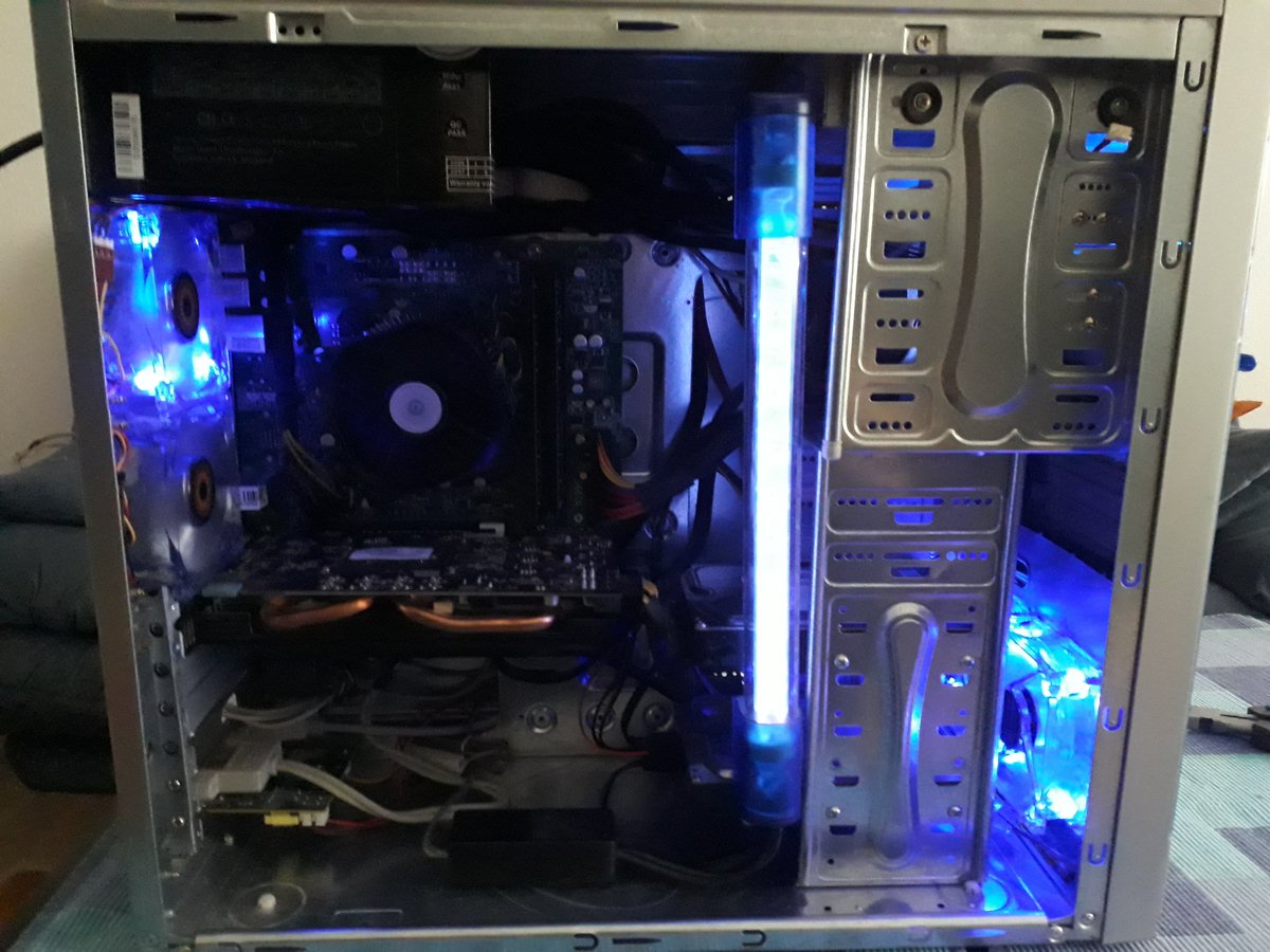 Jones Pimpmypc Upgraded My Pc A Few Weeks Ago Used To Have A Q6600 On A P5e Motherboard Now I5 23 Ms 7728 Ver 2 0 With H61 Chipset 8gb Ram Msi