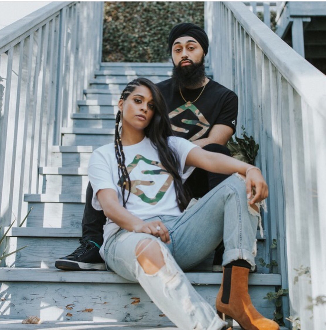 LillySinghMerch's tweet photo. GUESS WHAT GUYS!! These shirts are RESTOCKED!! Get yours at https://t.co/7UYQfFntIl (Link In Bio) #lillysingh #iisuperwomenii #lillysinghmerch #girllove π https://t.co/gvVdIx6Frw