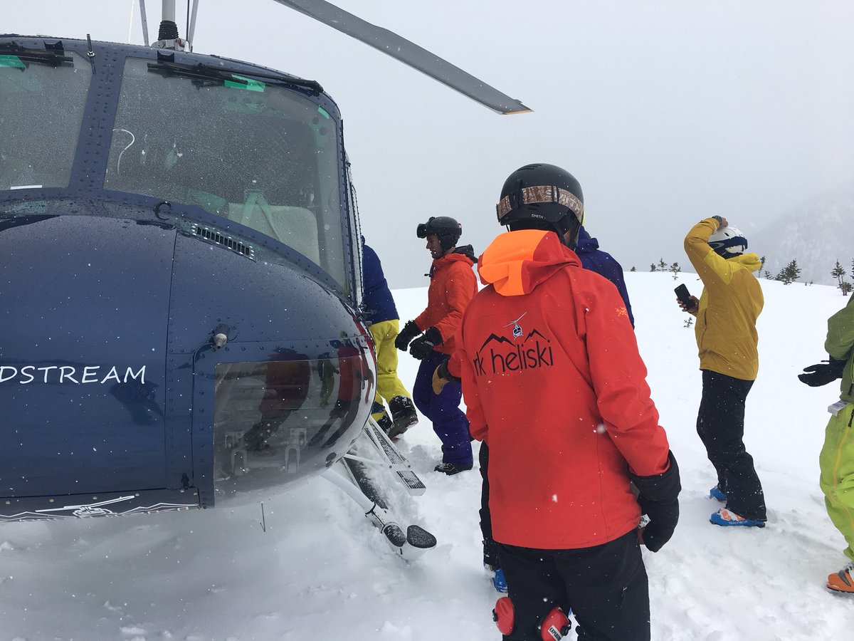 sarahoffin's tweet photo. @seitzice @rkheliski @samueledney @cdnhappygilmore @Lemanracing @justinsnith @GLacasse31 @rusyspurs @brianmckeever Helisking with Olympians. Basically the best work day... ever. #panorama #feeltheburn #somuchpowder https://t.co/GoJjPPRJU2