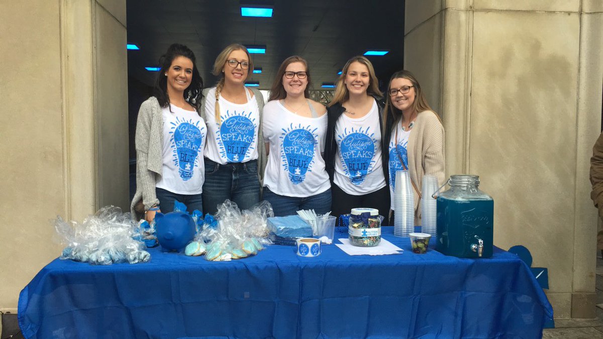 WLU_GreekLife's tweet photo. Light it up Blue with Alpha Xi is happening right now! Stop by and show some support!!🔹🔷🔹 https://t.co/a4afqwm7hy