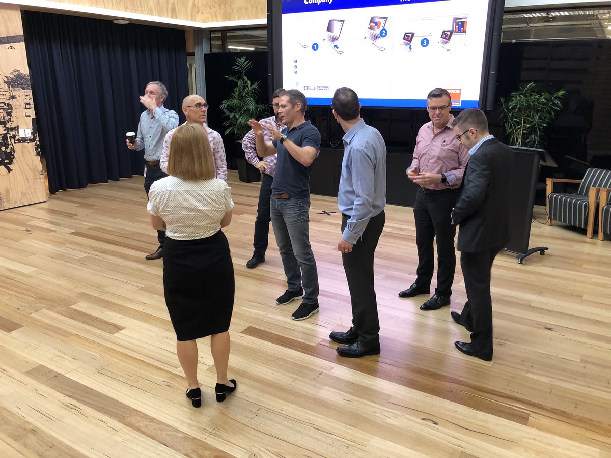 RedEyeApps's tweet image. RedEye Co-Founder @wjgerard introduces the @Powerlinkqld executive team to the startup ecosystem with @QChiefEntrepren and @AdvanceQld #topclient #innovation #StartupState