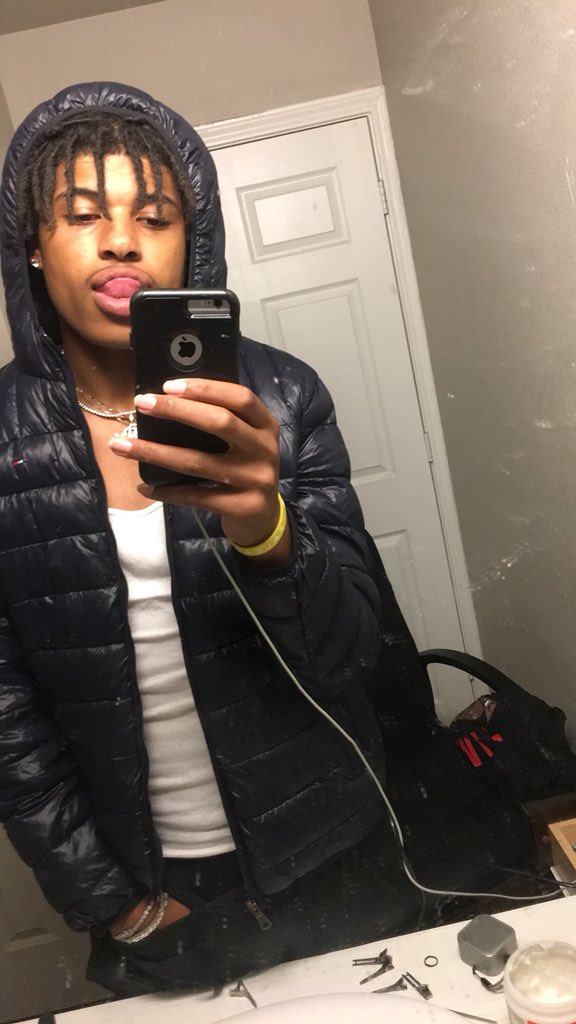 mae2lit's tweet image. 🤭🙈 wtm😜