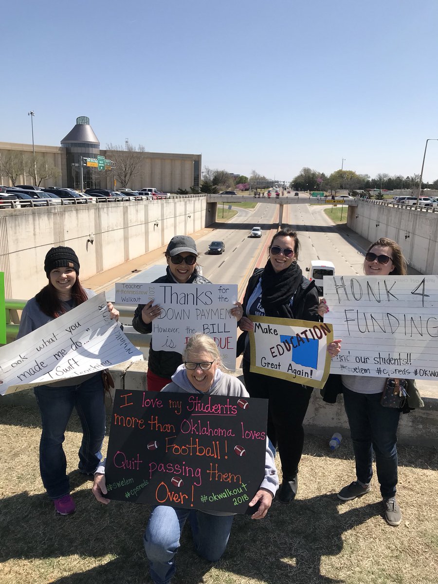 Tuckers_class's tweet photo. Day 2 at the Capitol #swelem #cpsreds https://t.co/jGR0NkIMeC
