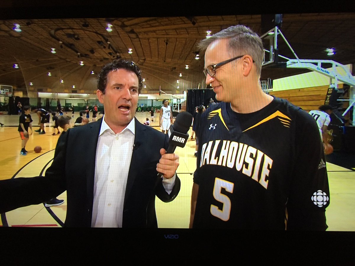 jill_malolepszy's tweet photo. “A great university isn’t just about academics, it’s about the community.” Thanks @DalTigers and @DalPres for believing in the importance of engaging with and inspiring our youth! My ten year feels famous tonight! #DalProud #dalgivesback #dal200 @rickmercer https://t.co/P7XzFZjGrK