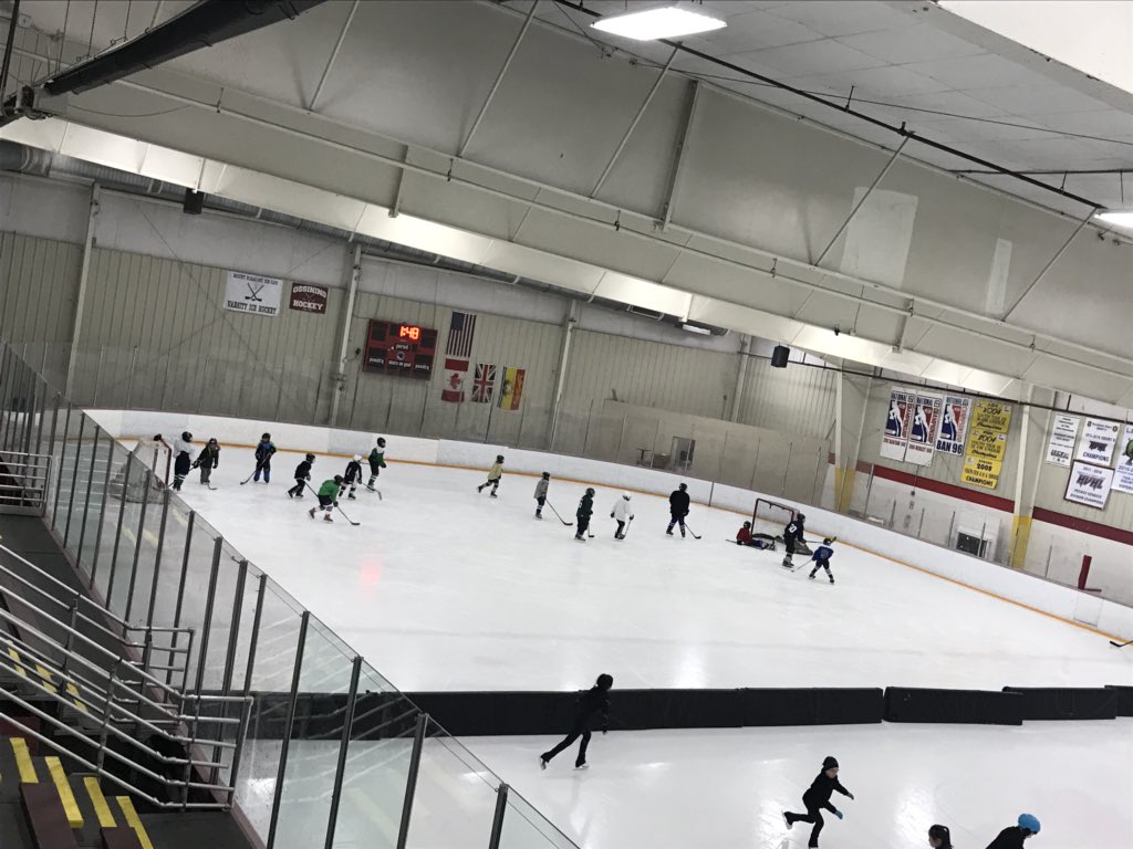 SkateWSA's tweet photo. Rainy days are for #Skating
🏒🌧⛸
#WSA #SkateWSA #SpringBreakCamp #HolidayCamps #HockeyCamp #SkatingCamp https://t.co/Y6c2bxY4eS
