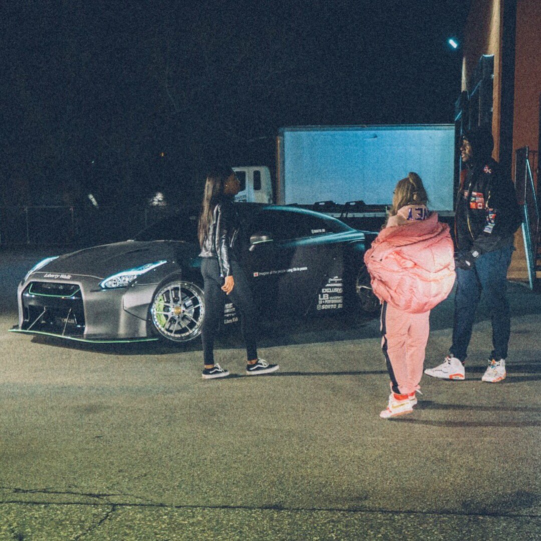 QueenHoneyC's tweet photo. New visuals coming to a phone near you 😇 https://t.co/zhHb9vP6oo