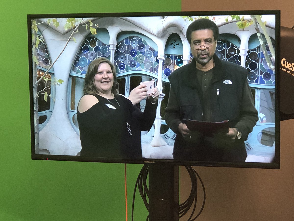 MandiWyndham's tweet photo. #StudioTechnianClass is happening now @mymcmedia ! #createtv #publicaccess #greenscreen #StudioA #StudioB @KoraganieH https://t.co/q8Z1hAfTfF