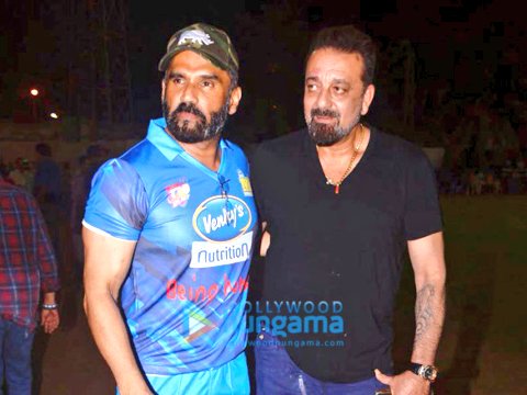DalpatSunielian's tweet photo. A cricket match was played in Mumbai yesterday, a very good innings was played by #SunilSir's team,
Lov u @SunielVShetty Sir,,
#MumbaiHeros #Cricket #MumbaiIndians https://t.co/pJ8KMQFK3s