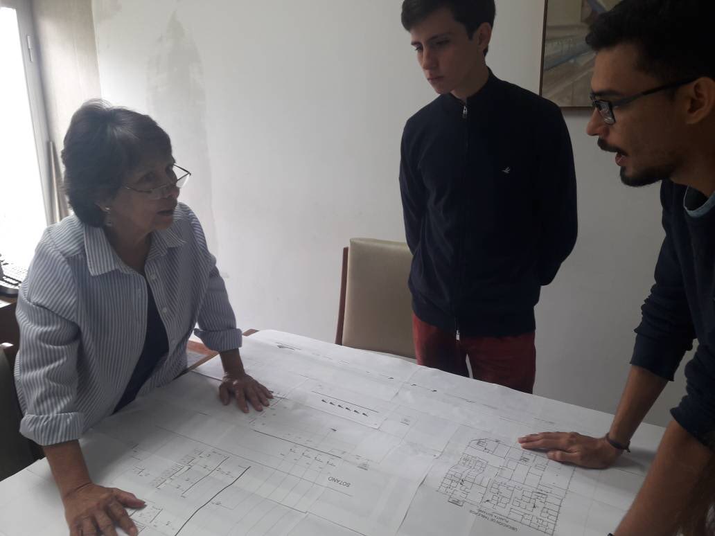 FCEUSB's tweet image. Hoy Manuel Gil, presidente del @USBCEIC, @JavierUSB, presidente de la JD-FCEUSB, y la Prof. Aminta Villegas, quien coordina el servicio eléctrico de la #USBve, se reunieron e idearon 3  planes de contingencia eléctrica que se estarán llevando a cabo a la brevedad posible.