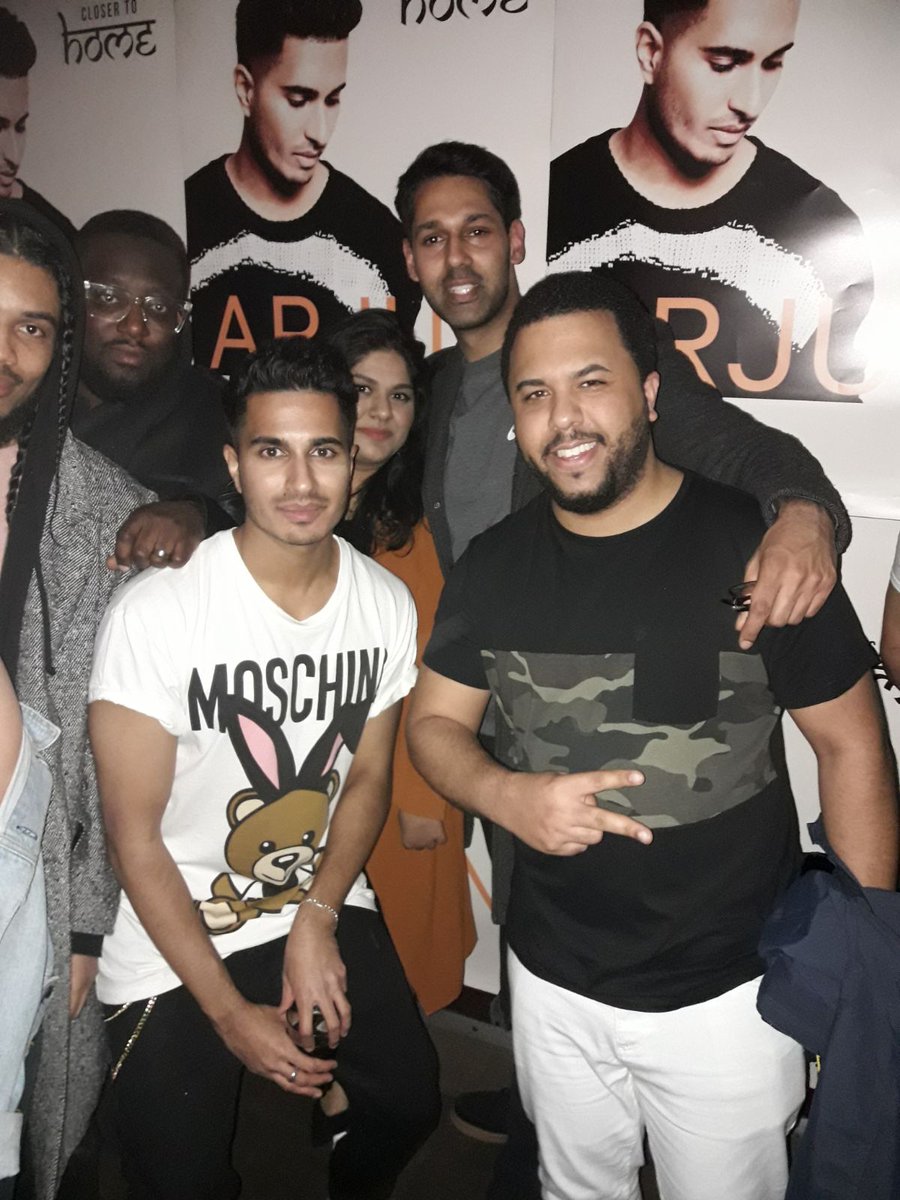 GullyTalksUK's tweet photo. He's got the people behind him & the talent. Bless up @ArjunArtist & the team on the album launch tonight #CloserToHome #Arjunators https://t.co/OhtQut4Gep