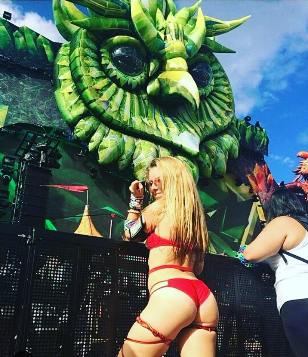 EW_Music_'s tweet photo. https://t.co/T1Eze6yMAN