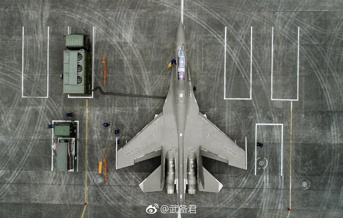 Carl Zha on X: Chinese PLAAF pilot flying J16 Multirole strike fighter  over my hometown Chongqing on March 6, 2018 t.coCNGOJOH7Jl  X
