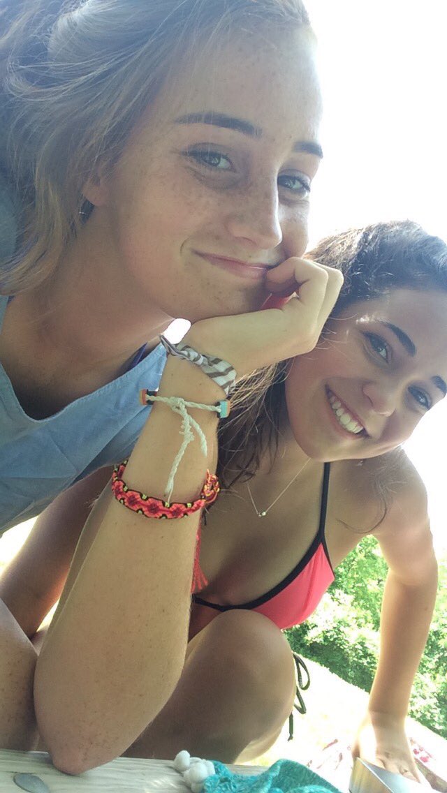 megan__ward's tweet photo. Happy birthday cuties!!! I hope you had the best day ever!! @kaitlinmhiggs @hannahhiggins55 https://t.co/qc0qTXonwJ