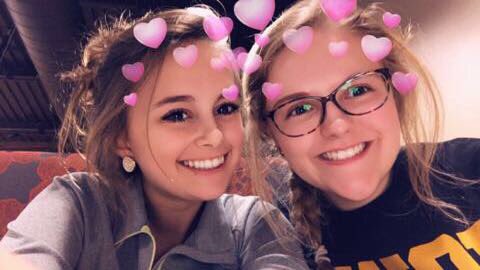megan_hart25's tweet photo. Happy birthday beautiful💛 hope you had a great day:) @lau_sob https://t.co/jBqQLt8k8E