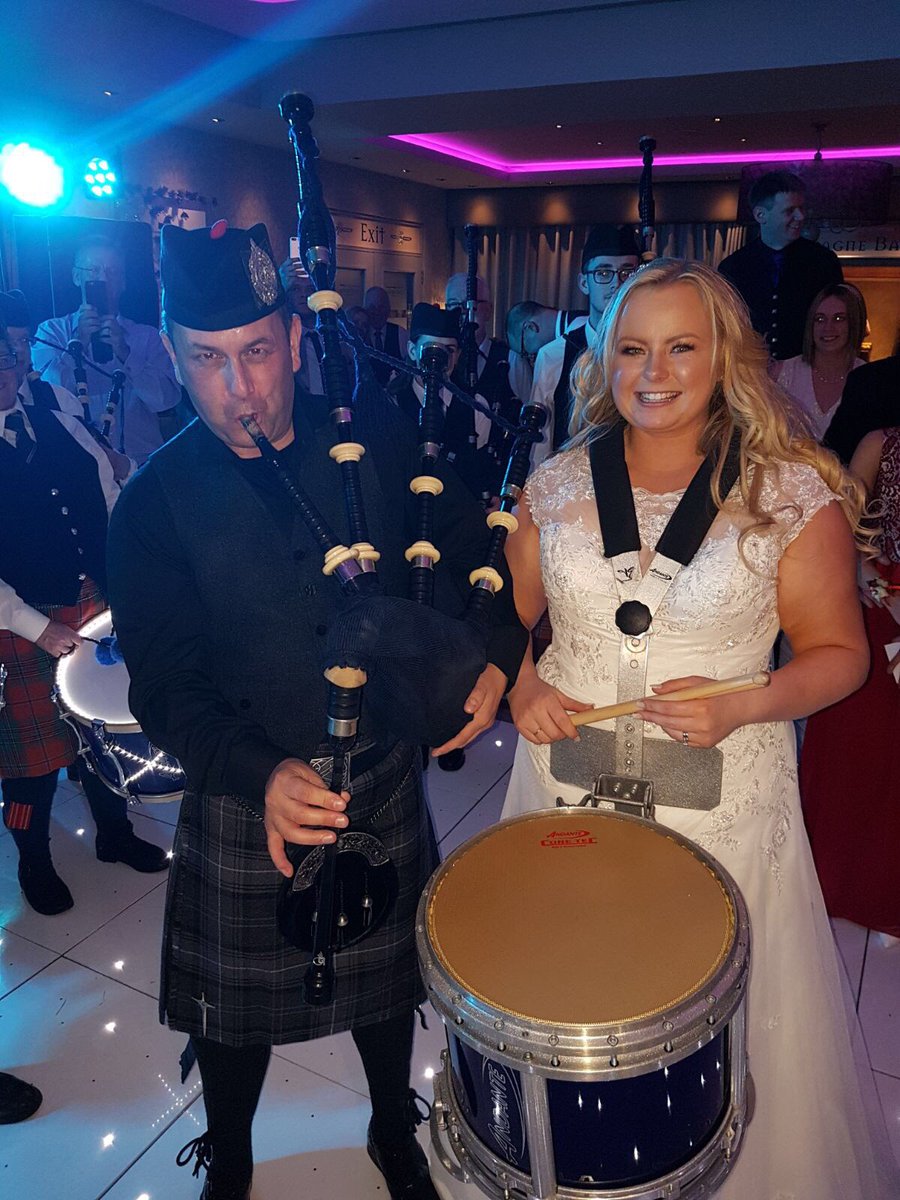 KatysummersOT's tweet photo. My hubby surprised me with my old pipeband who attended and played... best wedding present ever ! #strathendrickpipeband #bandmemories https://t.co/8yuhQLlyZt