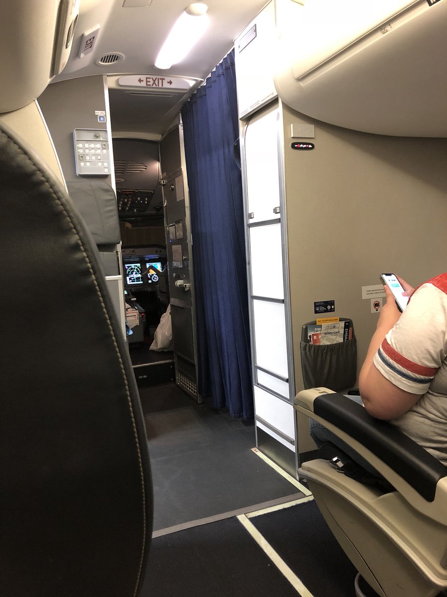 Delayed 2 hrs for a crew change. What does flight attendant do? Shuts herself into her cubby instead of seeing if passengers need anything .... #UnitedAirlines #wherestheflightattendant