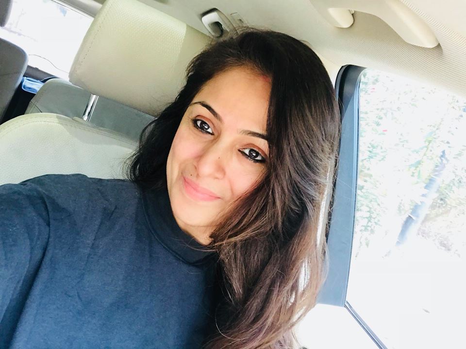 SimranbaggaOffc's tweet photo. I turn 42 today.Time passes by🙏I am grateful to my God parents,my work,my family,my fans,my colleagues,my mentors,my teachers,my friends &amp; every one who supported me through out my journey of life so far. God you are great. I appreciate everything I have in my life. Thank you😊 https://t.co/BgbZ5pfaUb