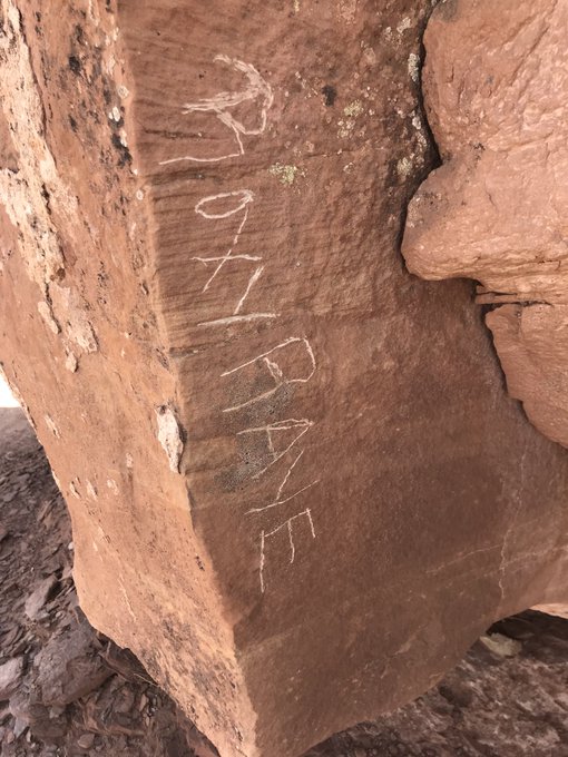 Watch Roxy Raye's leaked NSFW photo on TwXstars