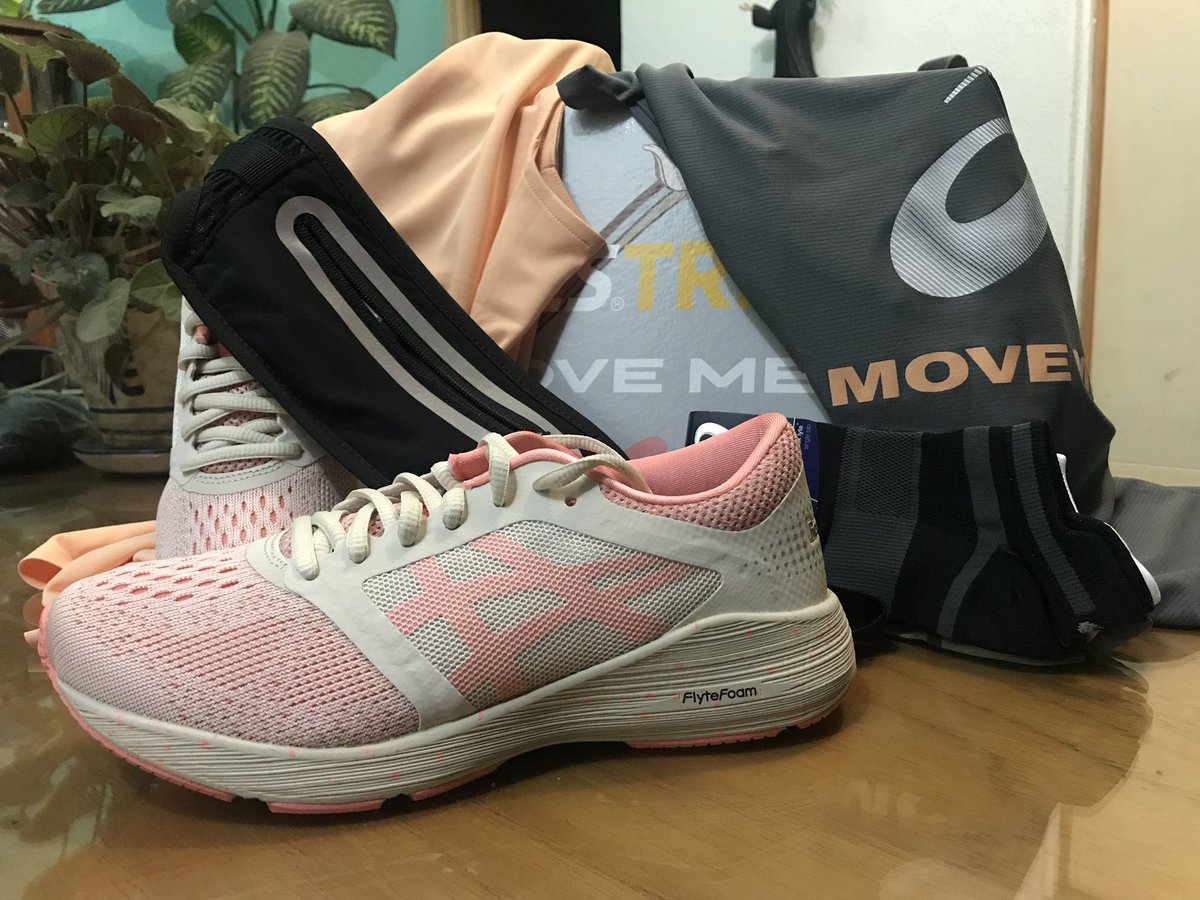 Quiero que todos se enteren de que estoy enamorada de <a href="/ASICSmexico/">ASICS Mexico</a> 😍 tienen los mejores productos y las mejores carreras 🏃🏼‍♀️🏃🏼‍♂️💪🏻 nos vemos el domingo para #asicstrials #IMoveMe #MiVicioEsCorrer y #NiQuienSeRaje