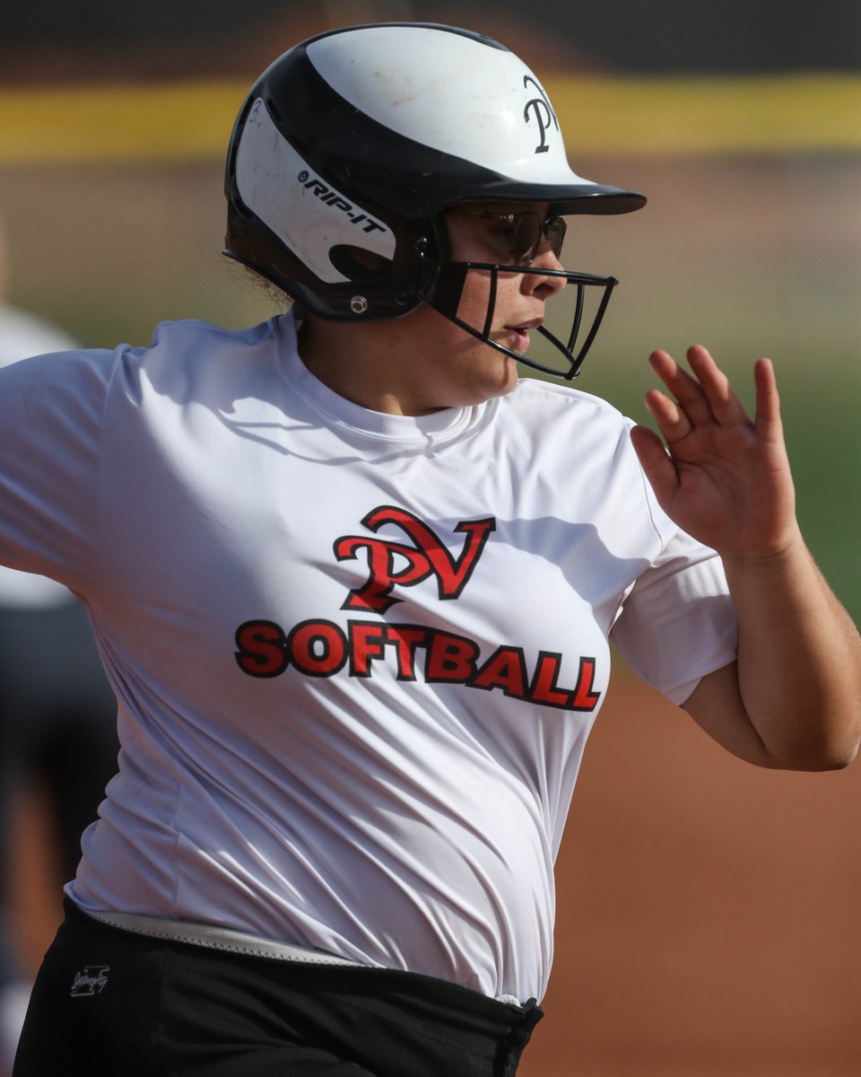 KlineSportsPics's tweet photo. Paradise Valley Softball opened the 5A Northeast Valley Region portion of their schedule by traveling to face the Titans of Arcadia High School. #PVHSPride https://t.co/s0XVvEc4Y6