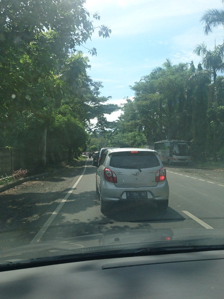 <a href="/lewatman/">Din udin</a> #JKTB RT <a href="/ErnestL77/">huhahahaha</a>: macet taman aries - meruya ilir - kembang kerep.