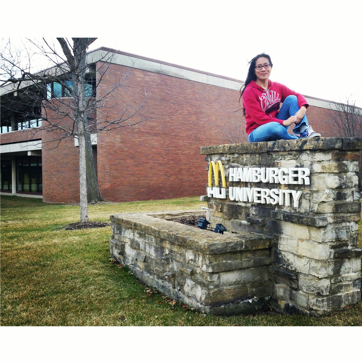 McDulceB's tweet photo. Gonna miss this campus. 🍔🍟

#McDEmployee #ImLovinIt https://t.co/RL95bxkuLQ