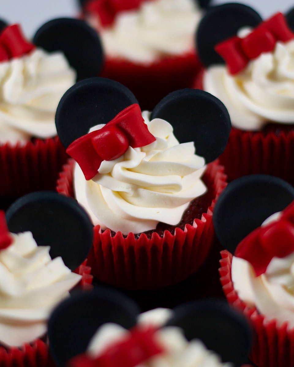 chietopia's tweet photo. You are bowtiful no matter what they say, Words can’t bring you down.
In a world that can be full of ugliness and hate, we need to remember our value and our worth.
#Chietopia #minniemousecupcakes #minniecupcakes #minniemouse https://t.co/PIKgO2jOqg