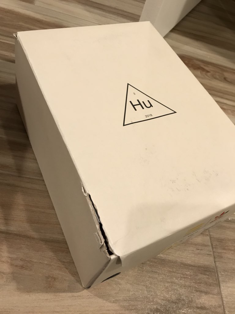 Can you sell shoes on stockx with a damaged box Clearance